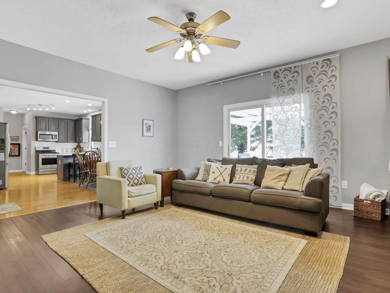 104 Grand Pointe Drive, Hebron, OH 43025 Photo 10