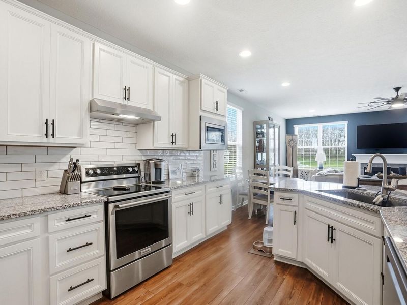 6570 Littlefield Drive , Westerville, OH 43081 Photo 5
