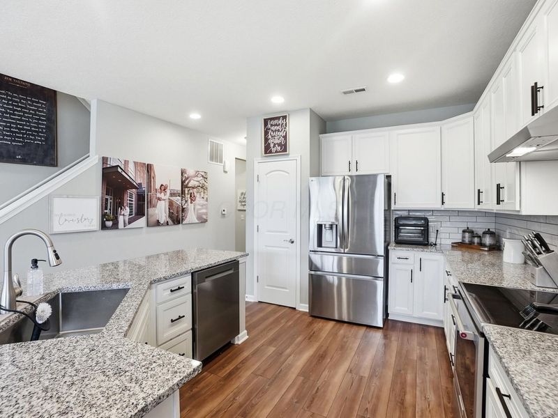 6570 Littlefield Drive , Westerville, OH 43081 Photo 8