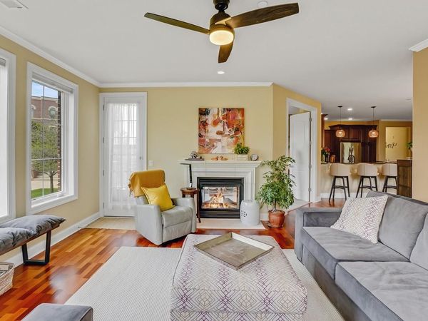19125 Thomson DRIVE, Unit 101, Brookfield, WI 53045