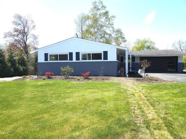 9131 Pelham PARKWAY, Bayside, WI 53217