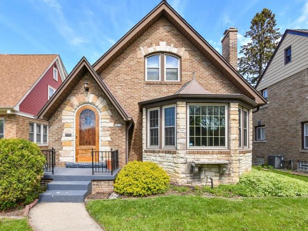 5618 Auer AVENUE, Milwaukee, WI 53216