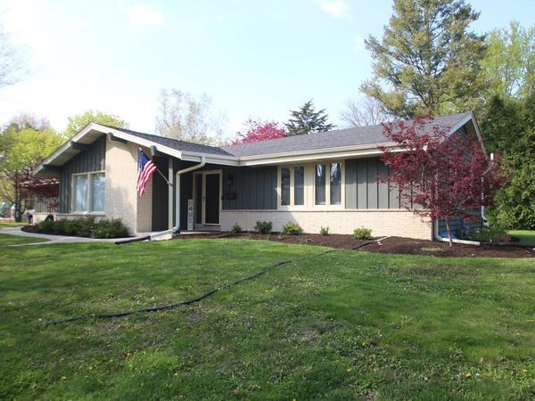 N93W6266 Arbor DRIVE, Cedarburg, WI 53012
