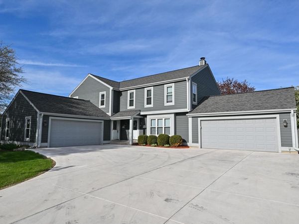 W167N11188 Queens COURT, Unit W167N11190, Germantown, WI 53022