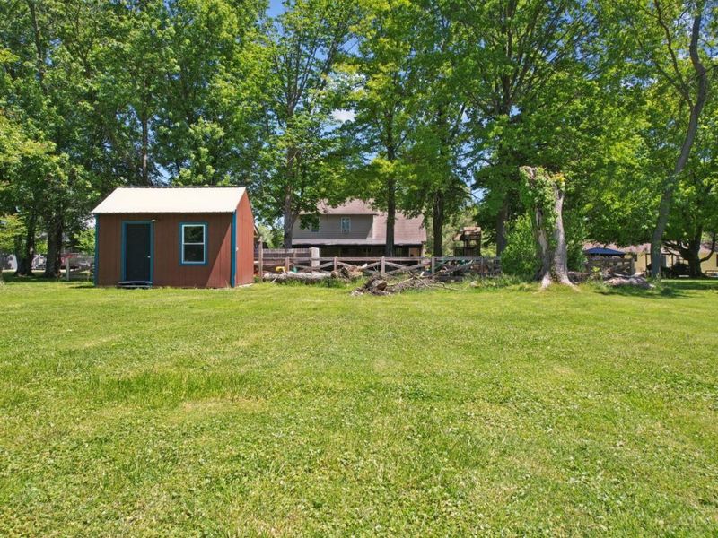 922 Lorelei Drive, Perry Twp, OH 45118 Photo 15