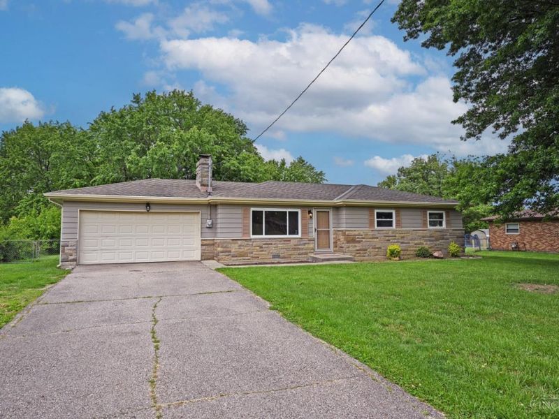 7960 Ruth Court, West Chester, OH 45069 Photo 2