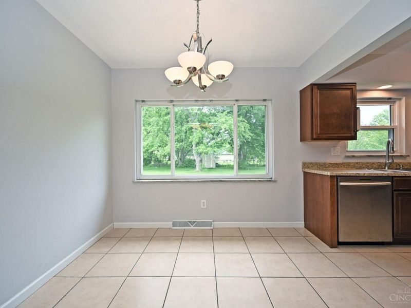 7960 Ruth Court, West Chester, OH 45069 Photo 9