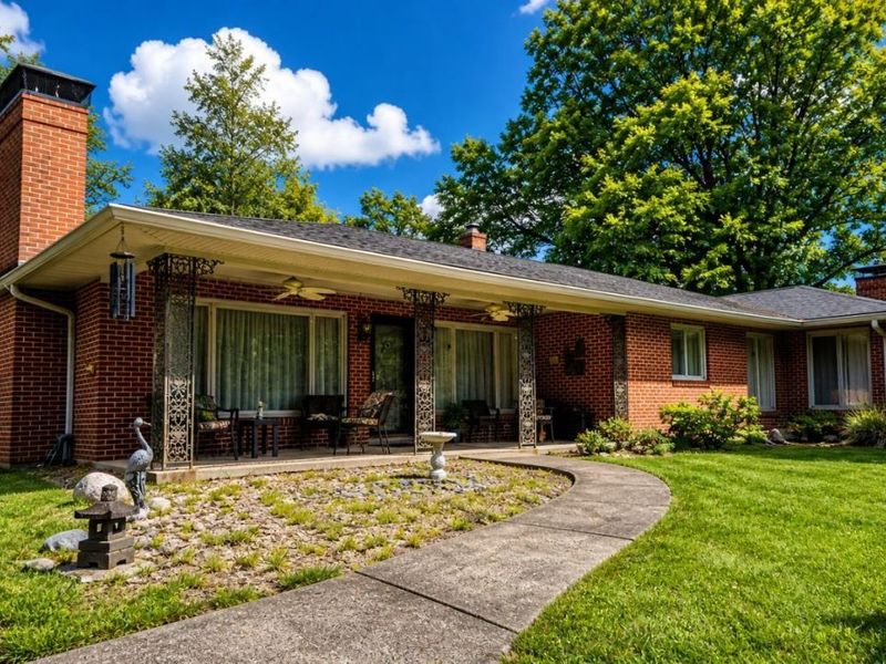 410 Compton Road, Wyoming, OH 45215 Photo 3
