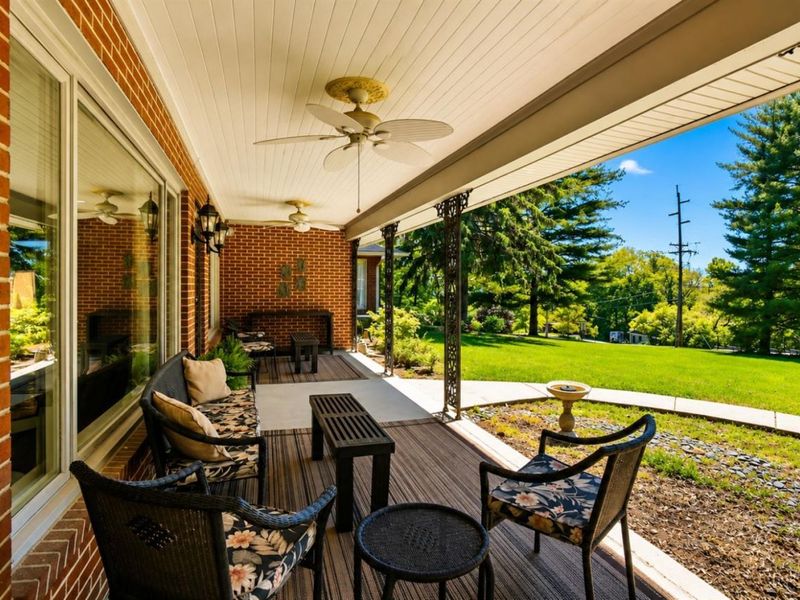 410 Compton Road, Wyoming, OH 45215 Photo 5
