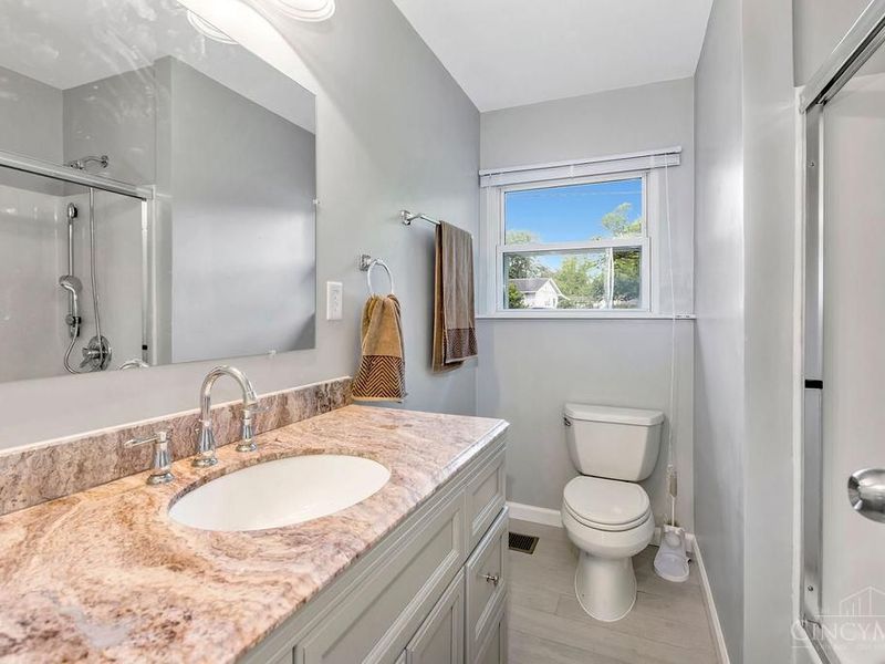 1019 W Main Street, Loveland, OH 45140 Photo 15