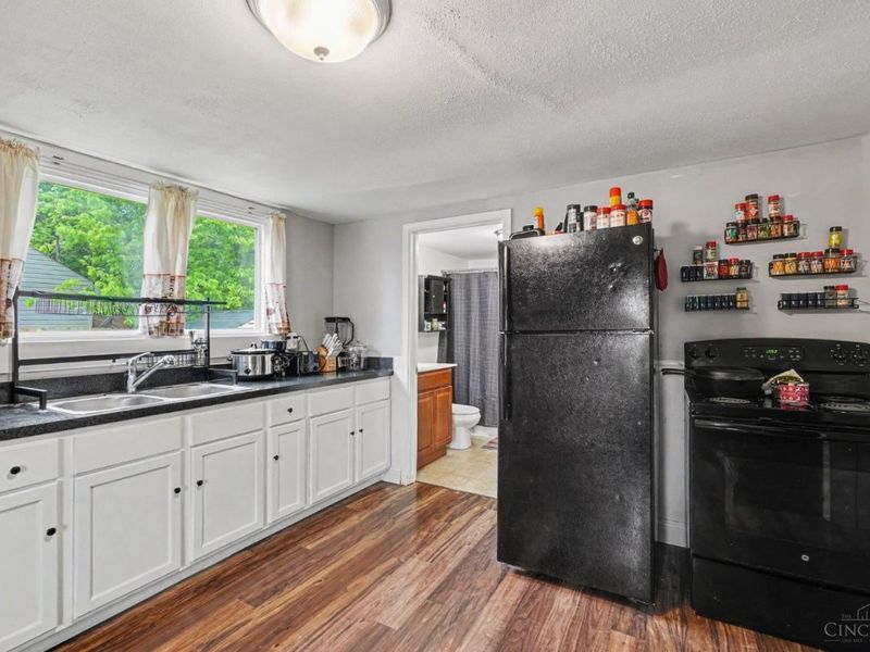 300 S First Street, Trenton, OH 45067 Photo 8