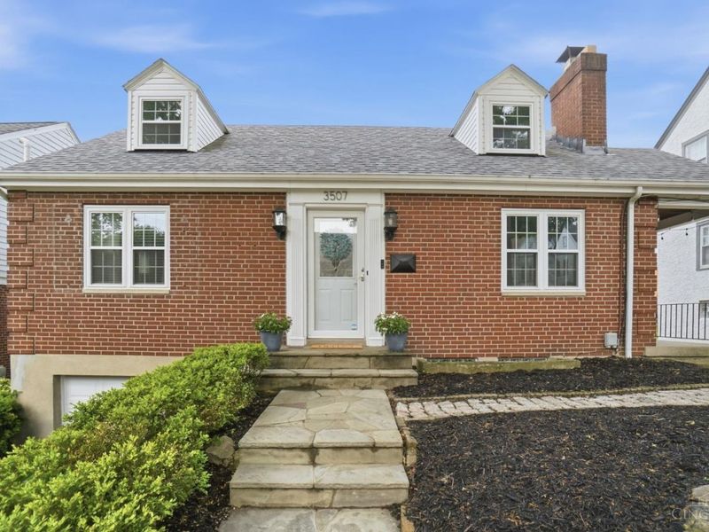 3507 Victoria Place, Cincinnati, OH 45208 Photo 2