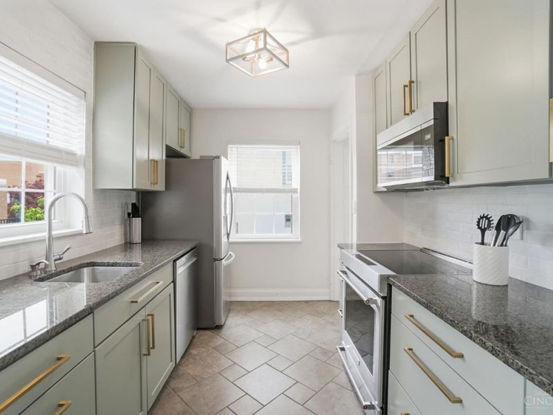 3507 Victoria Place, Cincinnati, OH 45208 Photo 9