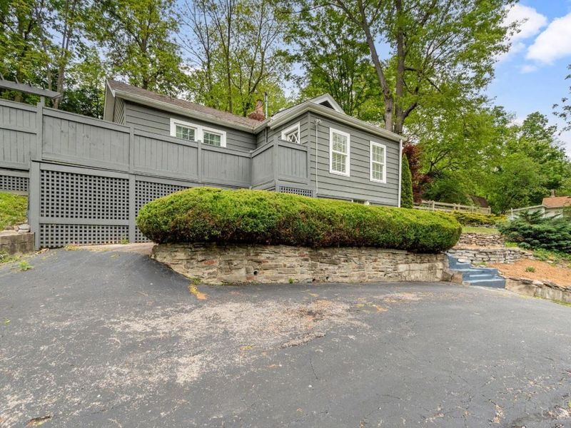 4261 Walton Creek Road, Columbia Twp, OH 45243 Photo 27