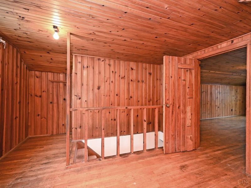 178 E Crest Drive, Reading, OH 45215 Photo 24