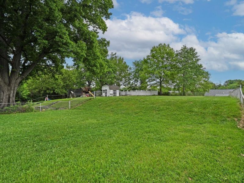 178 E Crest Drive, Reading, OH 45215 Photo 30