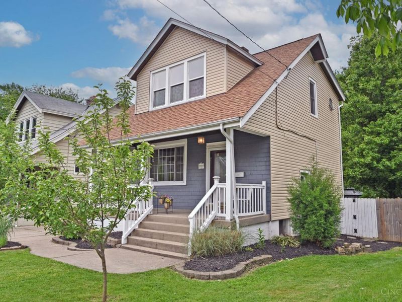 3977 Delmar Avenue, Cheviot, OH 45211 Photo 3