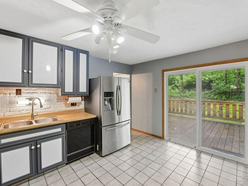 1278 Sanborn Court, Reading, OH 45215 Photo 11