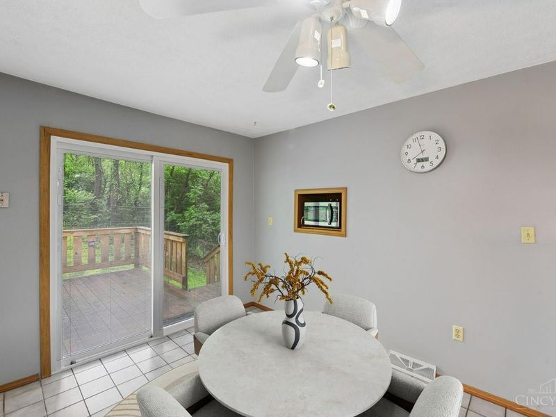 1278 Sanborn Court, Reading, OH 45215 Photo 14