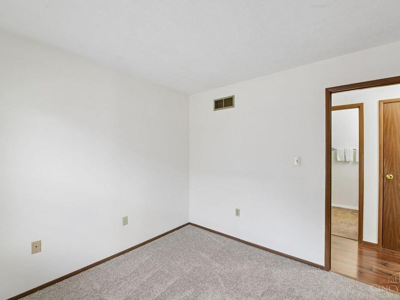 1278 Sanborn Court, Reading, OH 45215 Photo 29