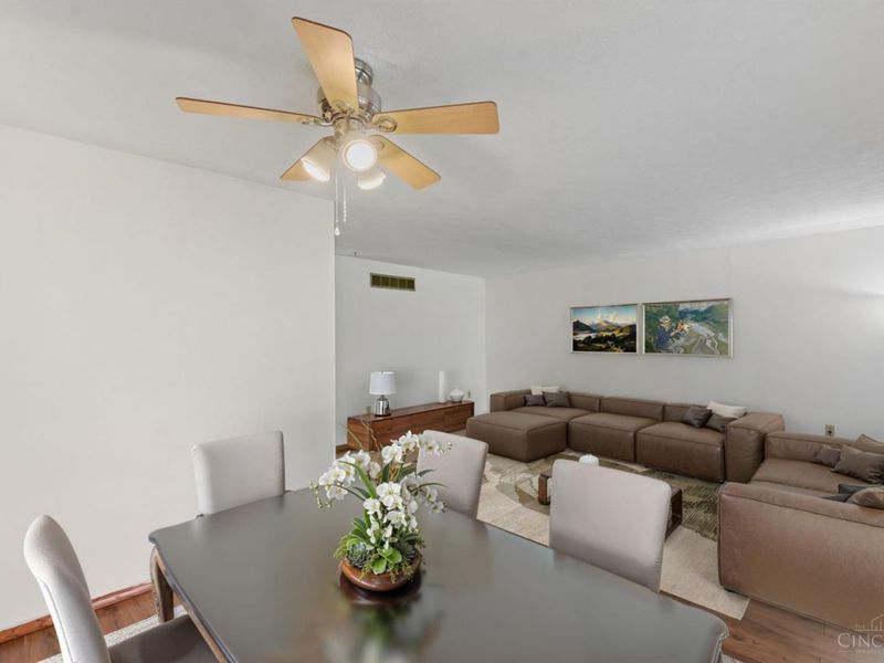 1278 Sanborn Court, Reading, OH 45215 Photo 8