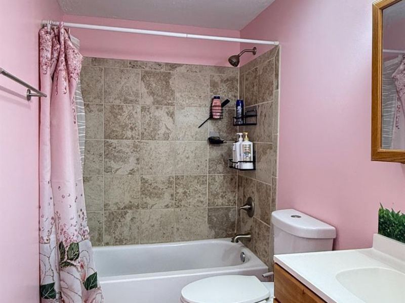 12082 Hazelhurst Drive, Springfield Twp., OH 45240 Photo 14
