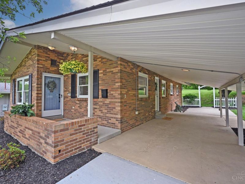 3746 Belfast Avenue, Sycamore Township, OH 45236 Photo 2
