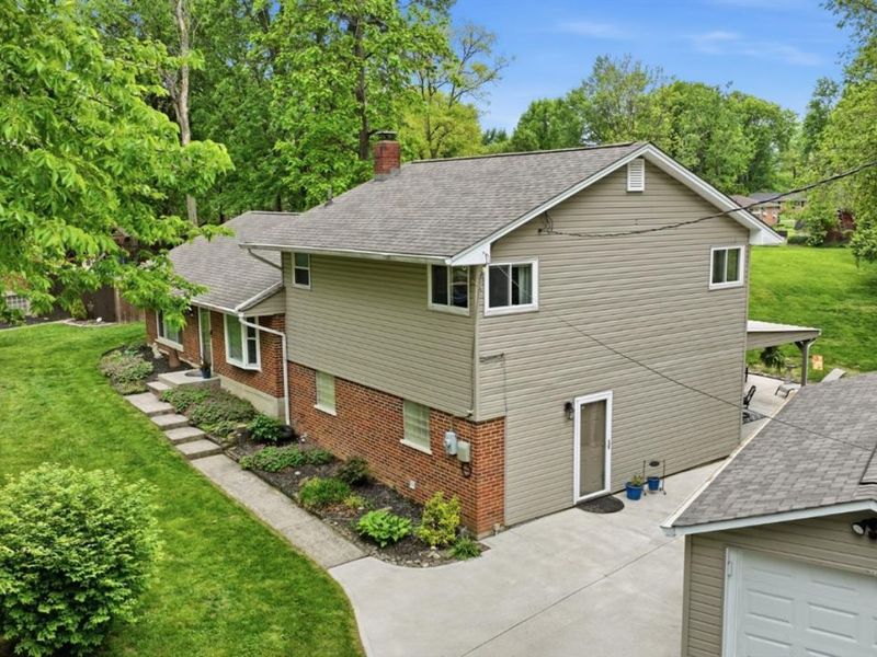 475 Craig Road, Union Twp, OH 45244 Photo 2