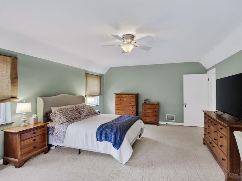 3846 Drakewood Drive, Cincinnati, OH 45209 Photo 22