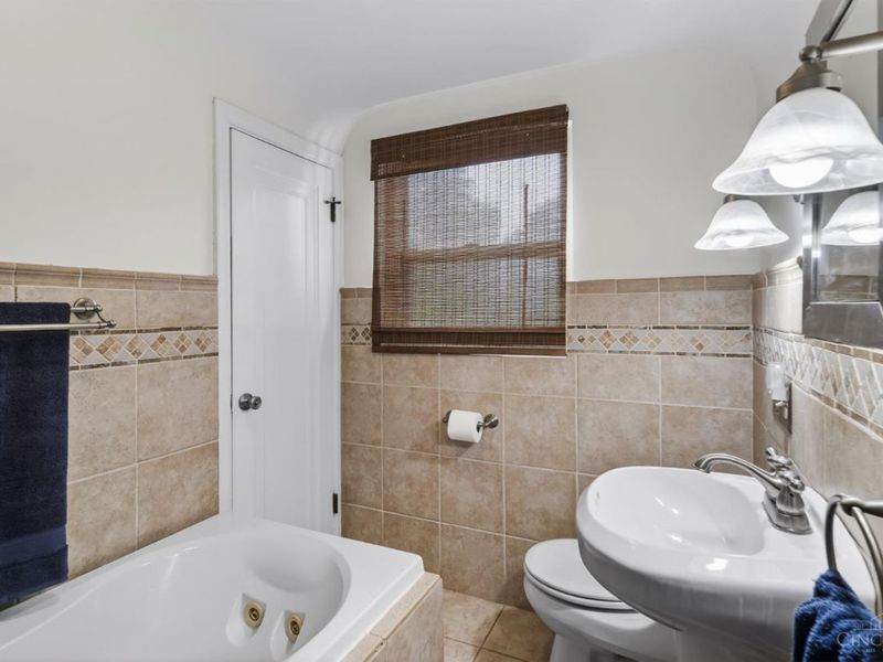 3846 Drakewood Drive, Cincinnati, OH 45209 Photo 27