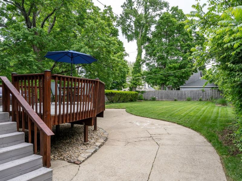 3846 Drakewood Drive, Cincinnati, OH 45209 Photo 32