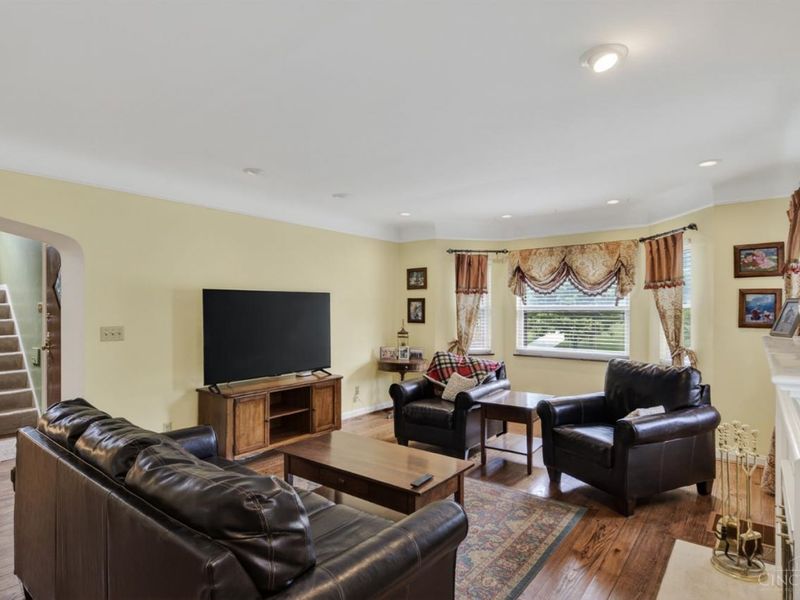 3846 Drakewood Drive, Cincinnati, OH 45209 Photo 8