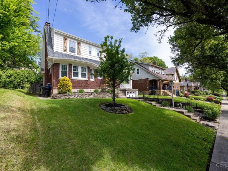 2654 Ocosta Avenue, Cincinnati, OH 45211 Photo 3