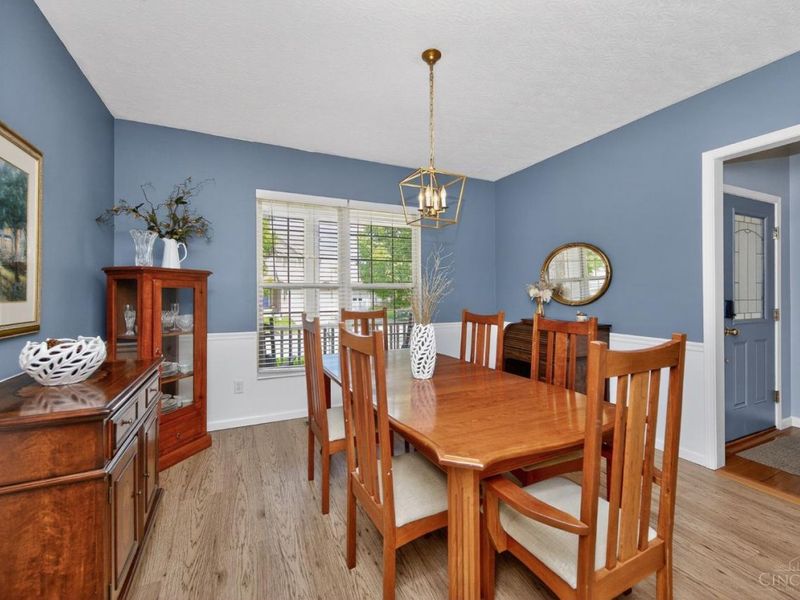 218 Heffron Circle, Hamilton Twp, OH 45039 Photo 8
