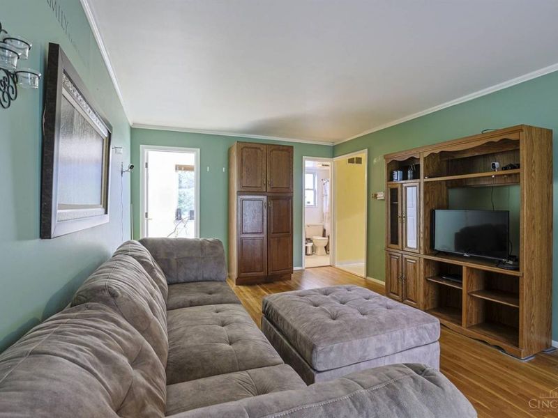 7099 Pickway Drive, Green Township, OH 45233 Photo 9