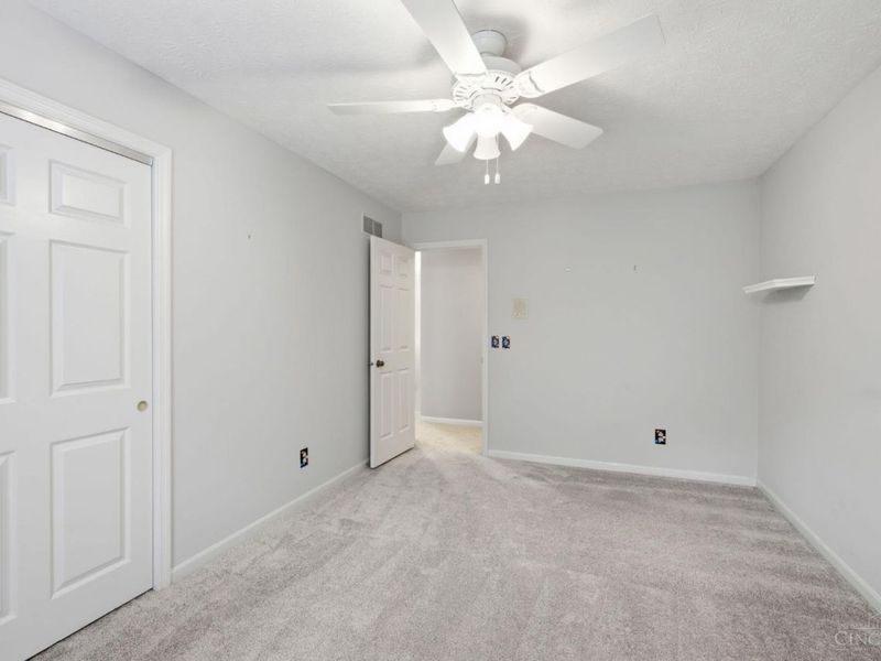 9486 Oakhurst Court, Blue Ash, OH 45241 Photo 45