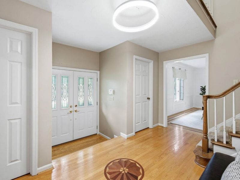 9486 Oakhurst Court, Blue Ash, OH 45241 Photo 5
