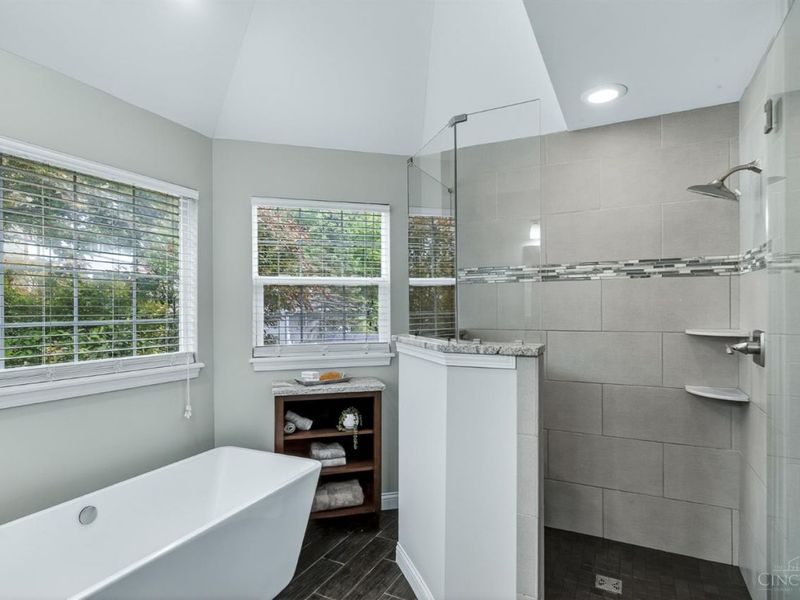 557 Hoge Street, Cincinnati, OH 45226 Photo 30