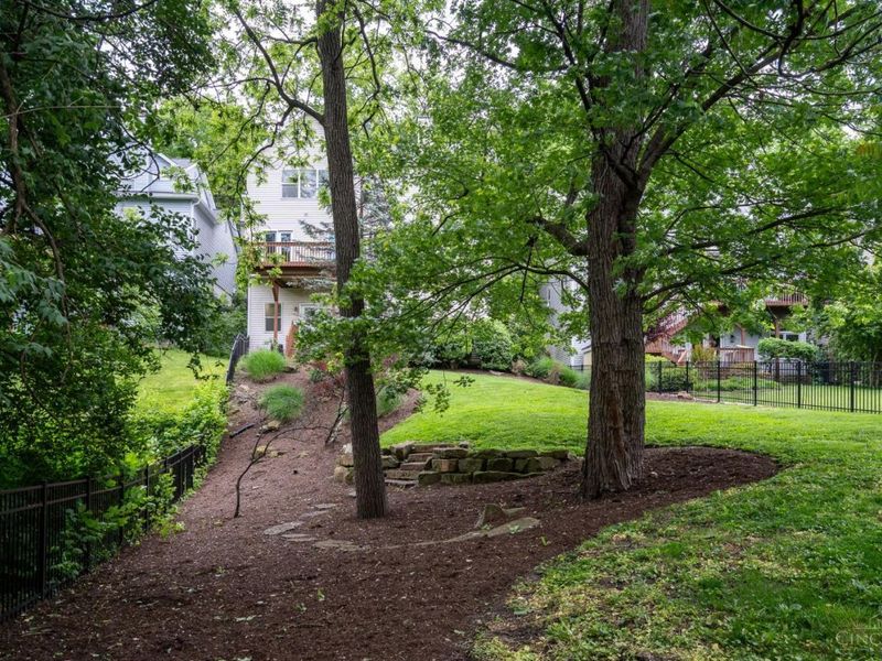 557 Hoge Street, Cincinnati, OH 45226 Photo 56