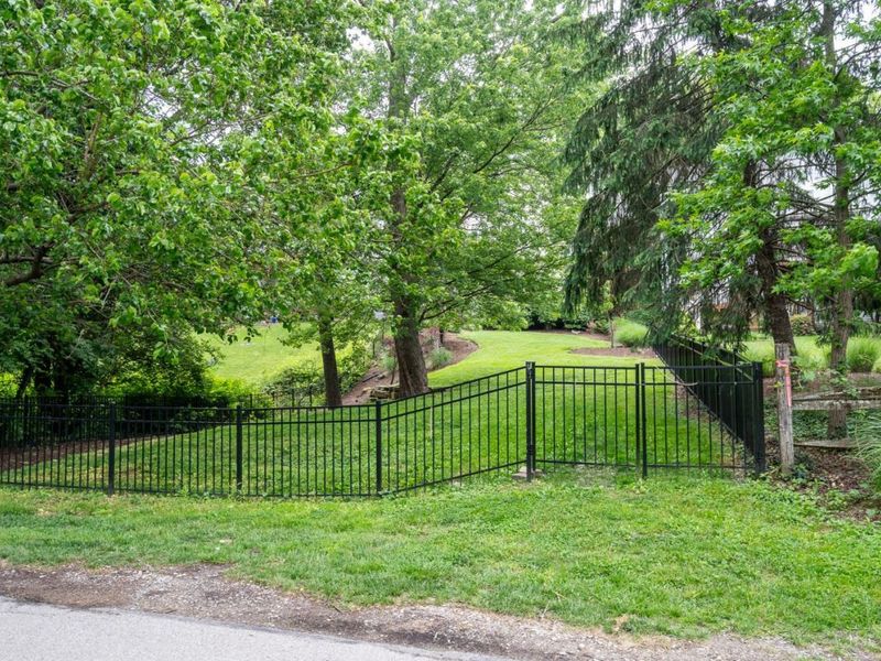 557 Hoge Street, Cincinnati, OH 45226 Photo 57