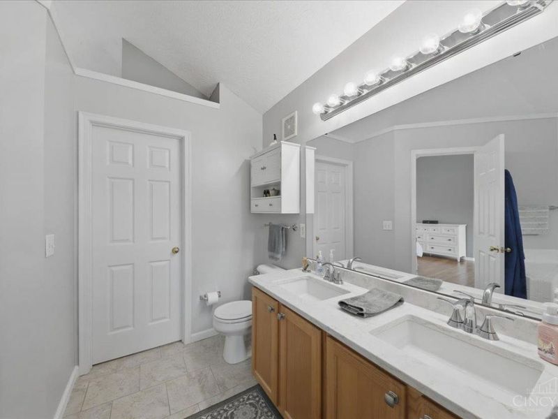 10088 Bent Creek Drive, Symmes Township, OH 45140 Photo 38