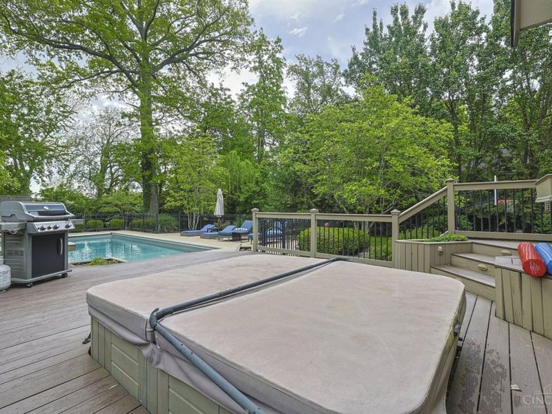 148 Burns Avenue, Wyoming, OH 45215 Photo 68