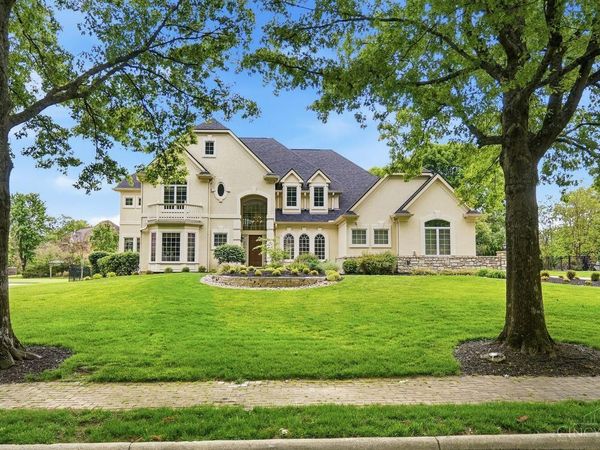 8623 Old Stone Court, Montgomery, OH 45249