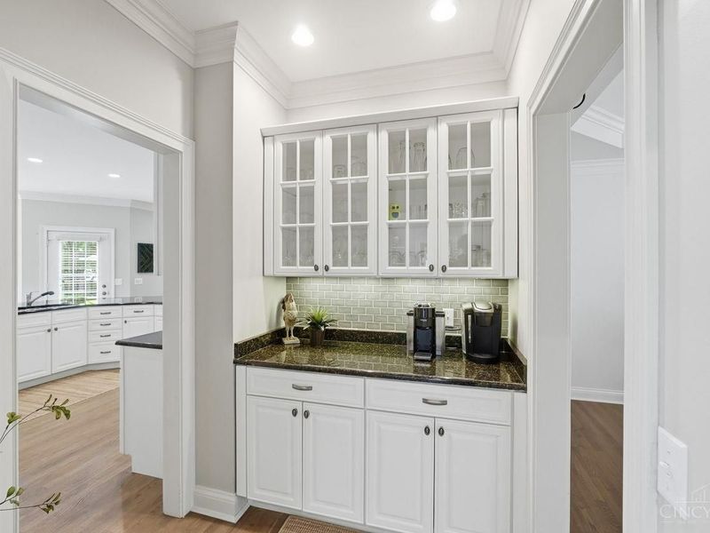 8623 Old Stone Court, Montgomery, OH 45249 Photo 21
