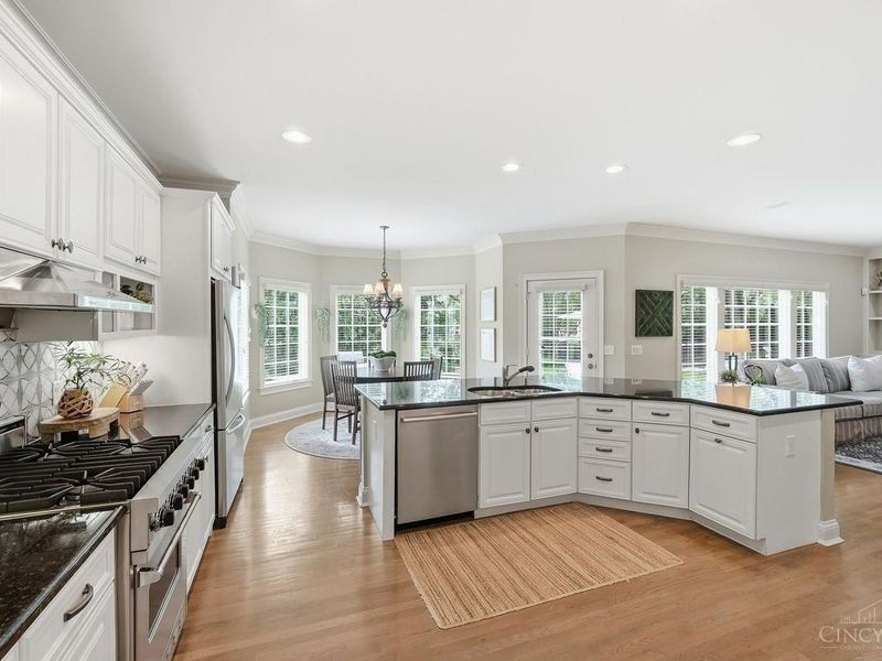 8623 Old Stone Court, Montgomery, OH 45249 Photo 23