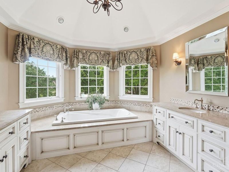8623 Old Stone Court, Montgomery, OH 45249 Photo 63
