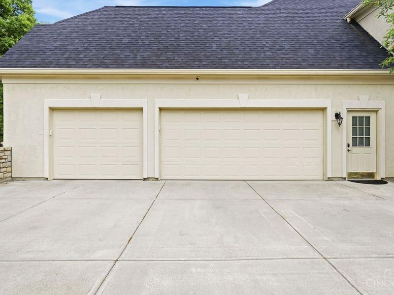 8623 Old Stone Court, Montgomery, OH 45249 Photo 7
