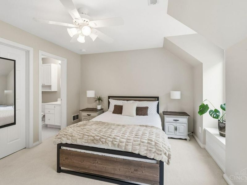 8623 Old Stone Court, Montgomery, OH 45249 Photo 71