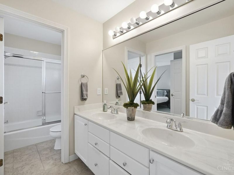 8623 Old Stone Court, Montgomery, OH 45249 Photo 75