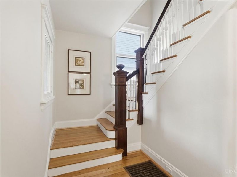 621 Evanswood Place, Cincinnati, OH 45220 Photo 23